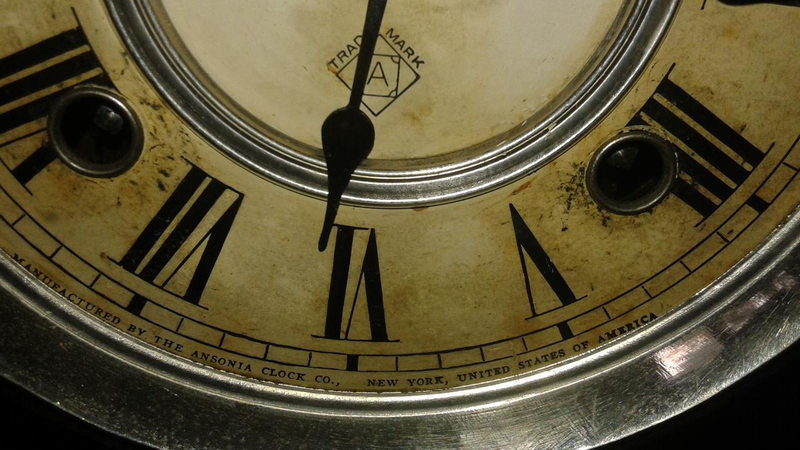Illustration for article titled *FINAL UPDATE*...so....any Oppos know anything about repairing Antique clocks?